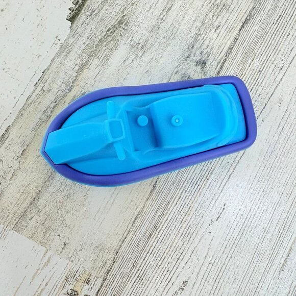 Bluey SET of 2 Jet Ski Watercraft Beach Pool Water Sea Doo Boats Blue Figure NEW - Picture 9 of 13